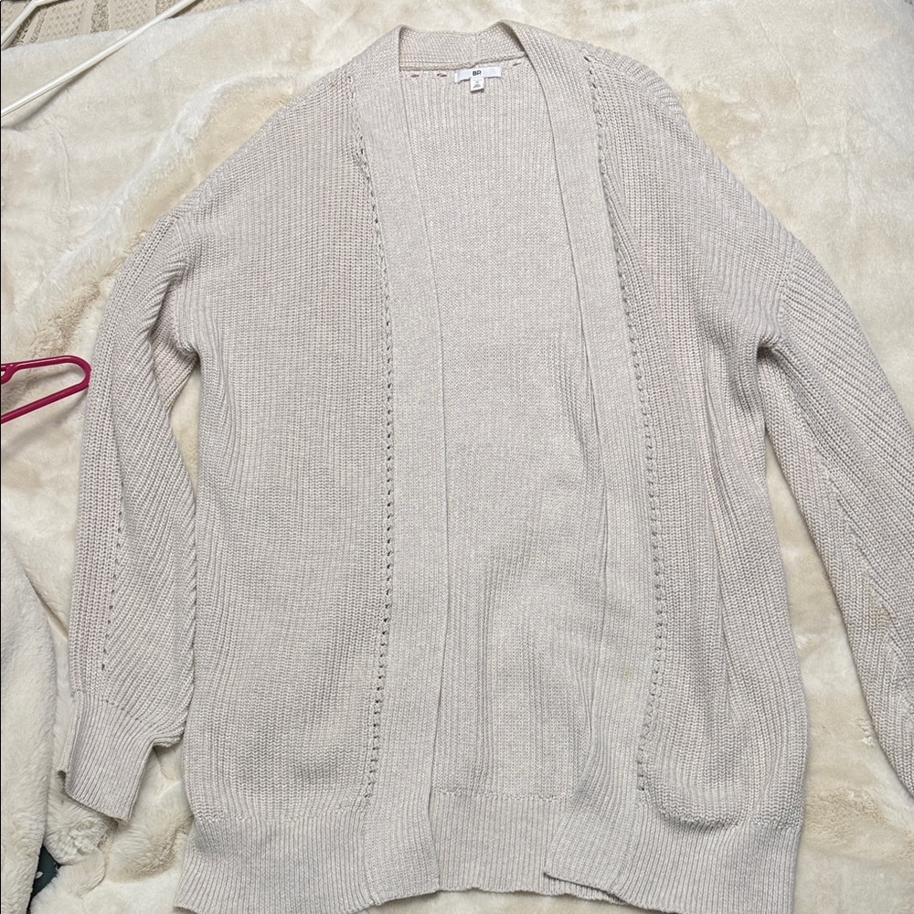 Elegant Beige Women's Cardigan